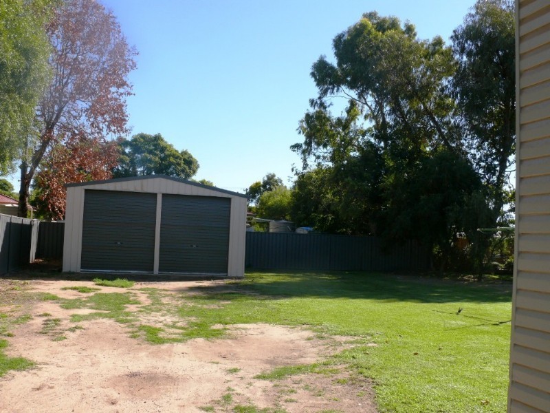 12 Robert Street, St George QLD 4487