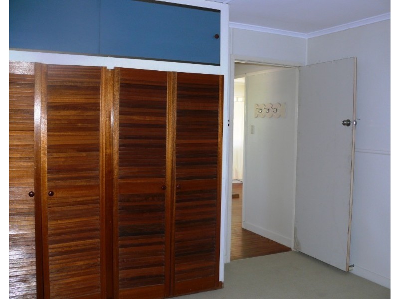 12 Robert Street, St George QLD 4487