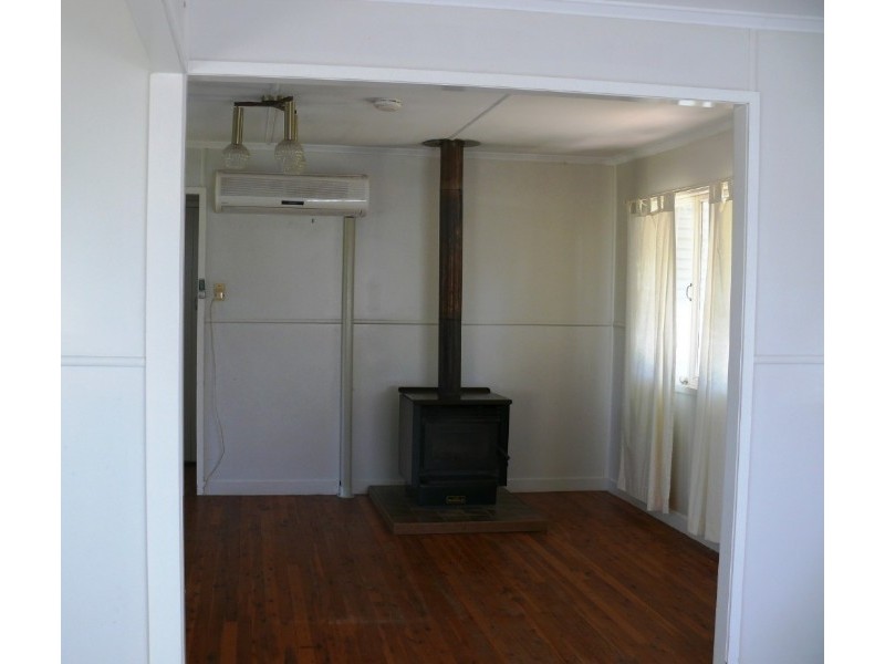 12 Robert Street, St George QLD 4487