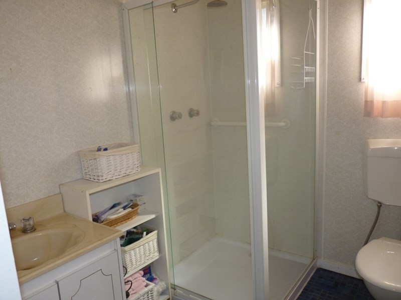 77 Grey Street, St George QLD 4487