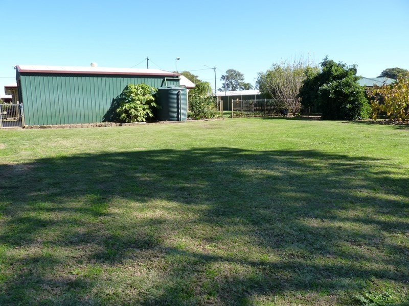 5 Taylor Street, St George QLD 4487