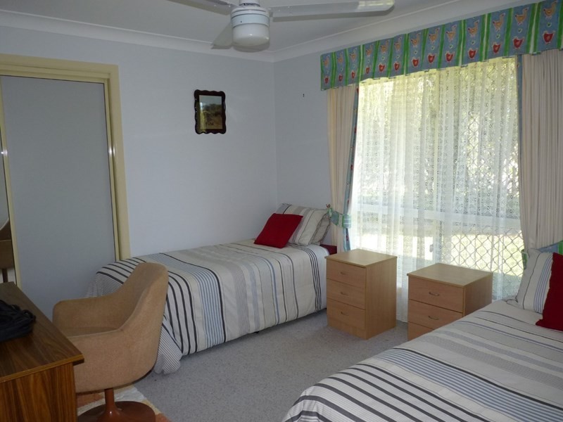 5 Taylor Street, St George QLD 4487