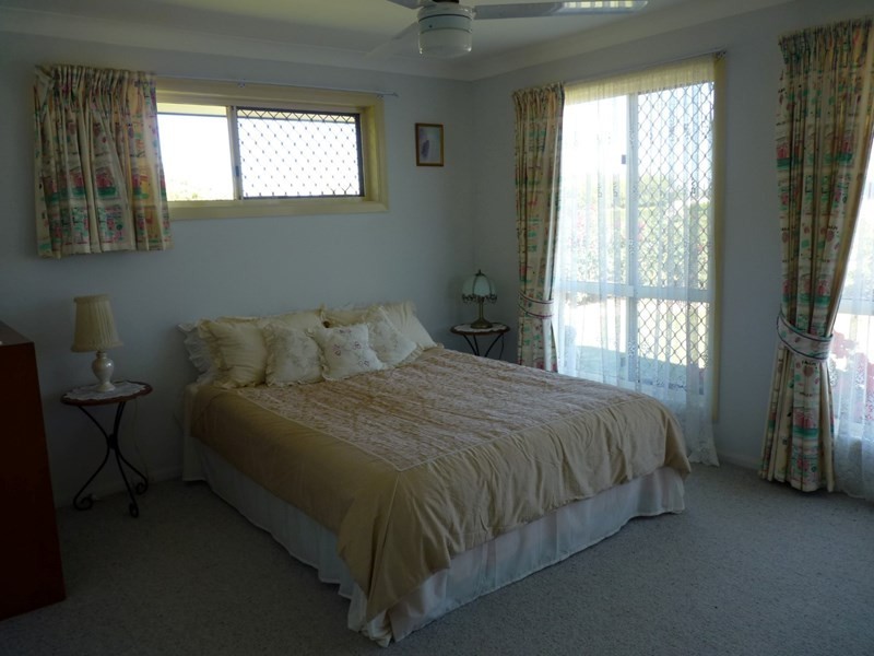 5 Taylor Street, St George QLD 4487