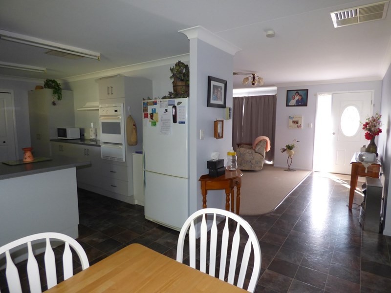 16 Cutler Court, St George QLD 4487