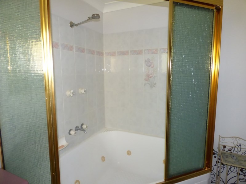 16 Cutler Court, St George QLD 4487