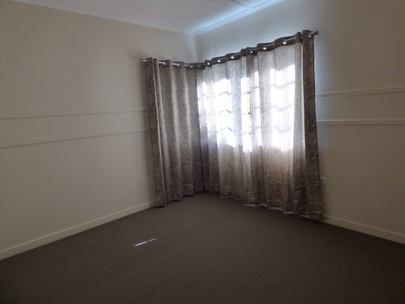 51 Roe Street, St George QLD 4487