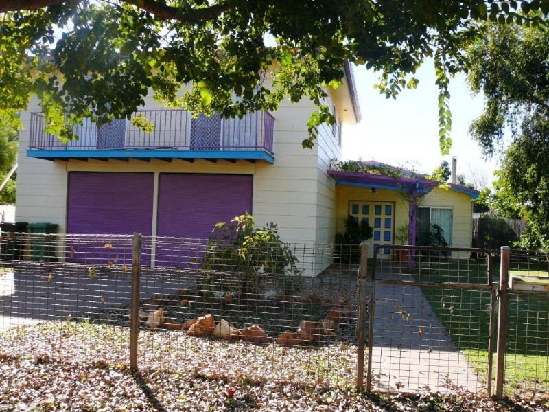 75 Church Street, St George QLD 4487