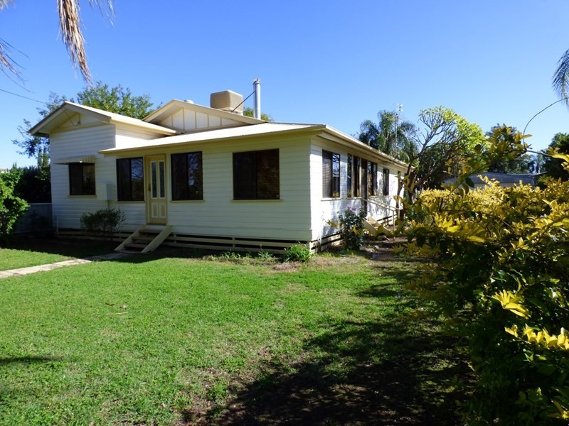 129 Victoria Street, St George QLD 4487