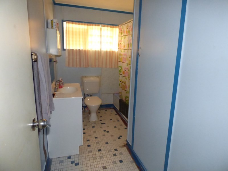 49 Church Street, St George QLD 4487