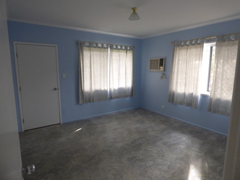 3 McDonnell Avenue, St George QLD 4487