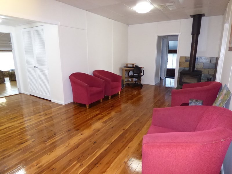 188 Victoria Street, St George QLD 4487
