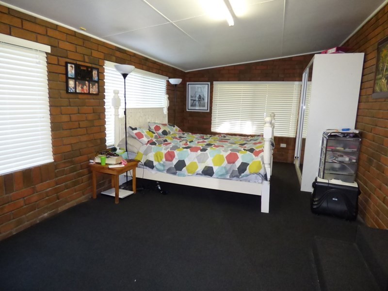 188 Victoria Street, St George QLD 4487