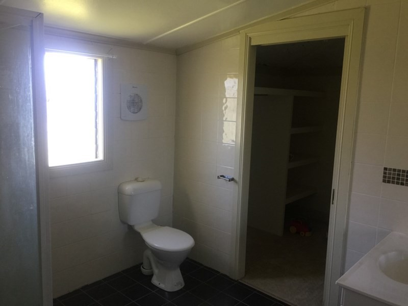 98 Alfred Street, St George QLD 4487