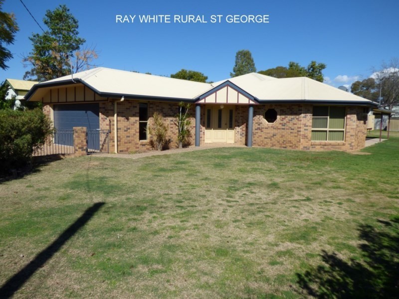 14 Howe Street, St George QLD 4487