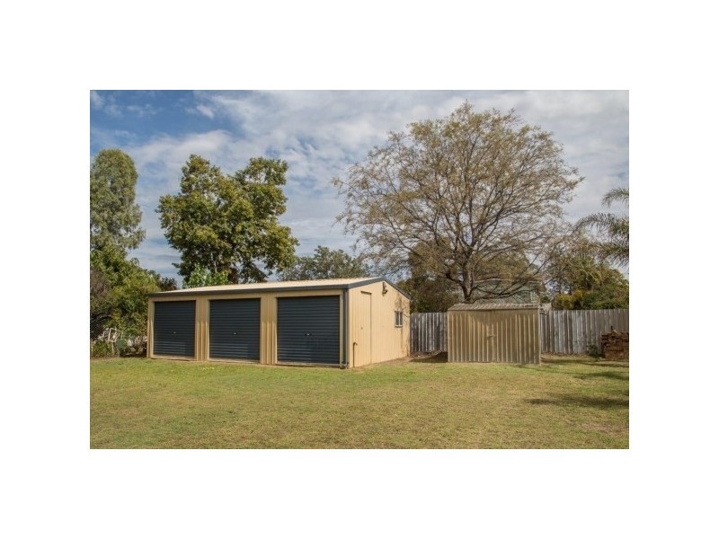 14 Howe Street, St George QLD 4487