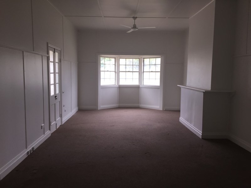 6 Wattle Drive, St George QLD 4487