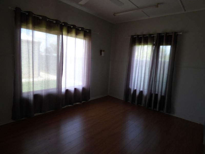 54 St Georges Terrace, St George QLD 4487