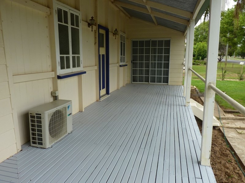 32 Barlee Street, St George QLD 4487