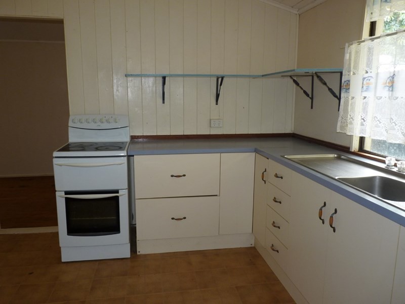 32 Barlee Street, St George QLD 4487