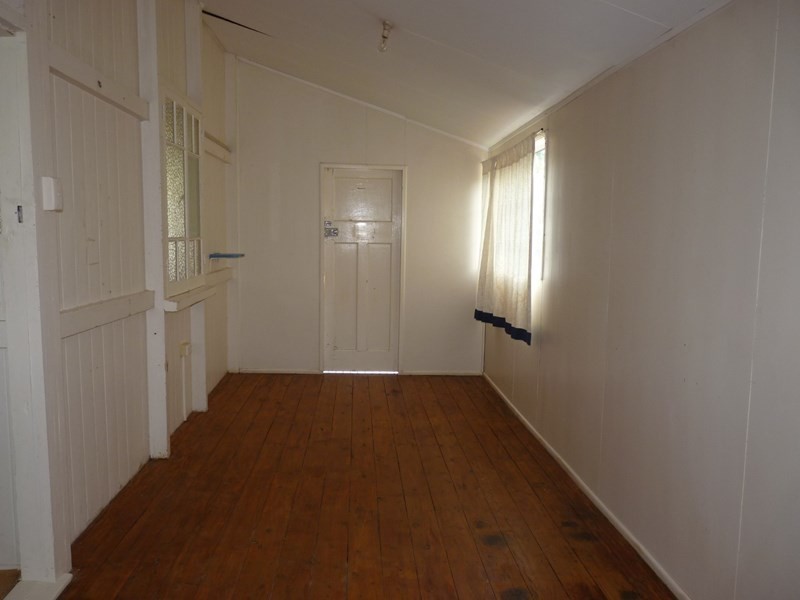 32 Barlee Street, St George QLD 4487