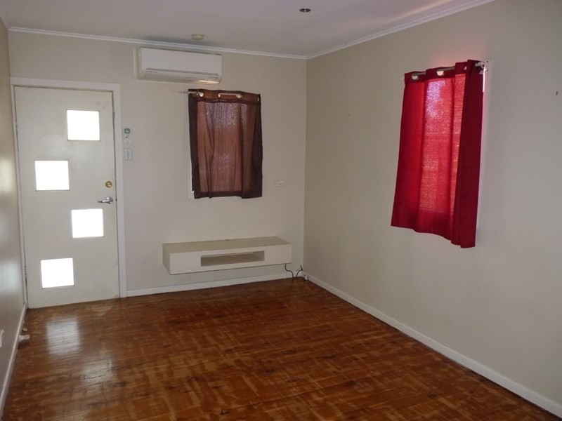 6 Boronia Avenue, St George QLD 4487