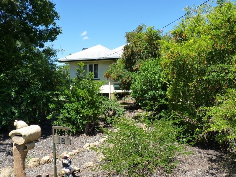 18 Howe Street, St George QLD 4487