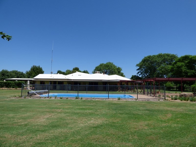 12 JE Kelly Road, St George QLD 4487