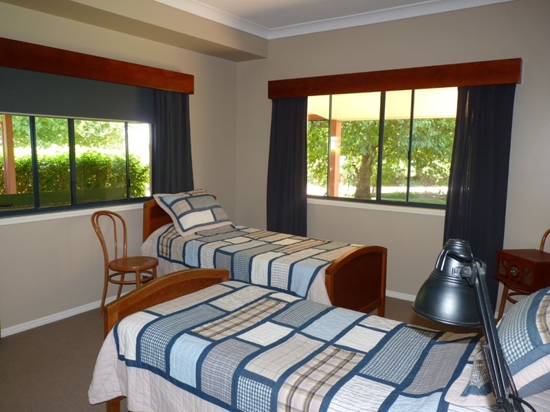 12 JE Kelly Road, St George QLD 4487