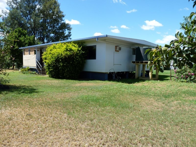 6-8 Logan Lane, St George QLD 4487