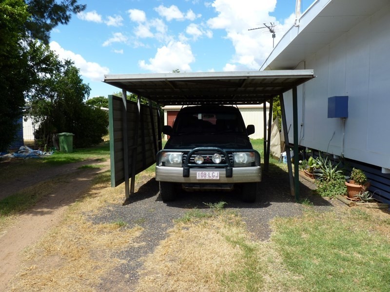 6-8 Logan Lane, St George QLD 4487