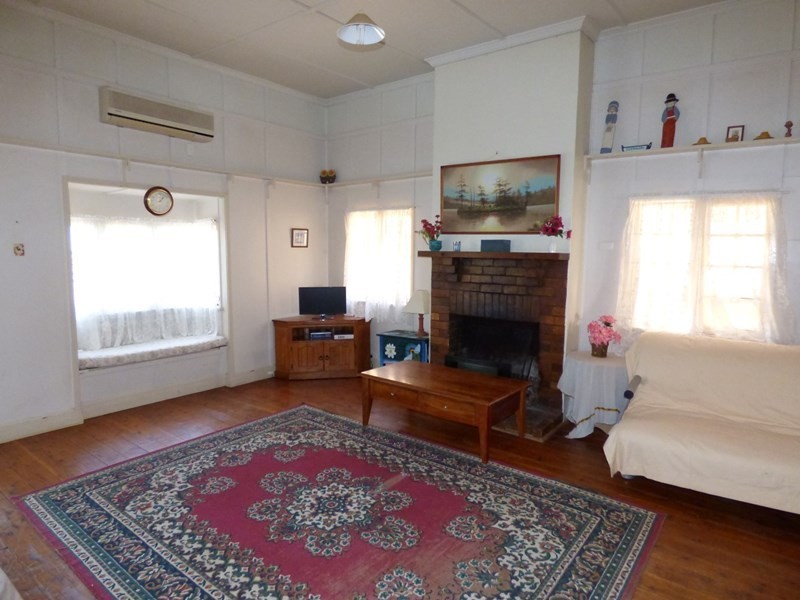 Unit 1, 101 Victoria Street, St George QLD 4487