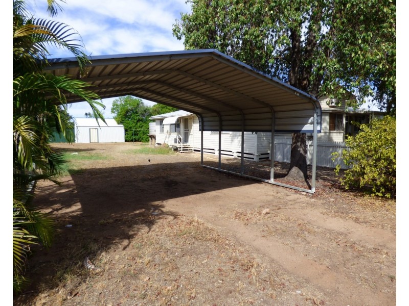 164 VICTORIA Street, St George QLD 4487