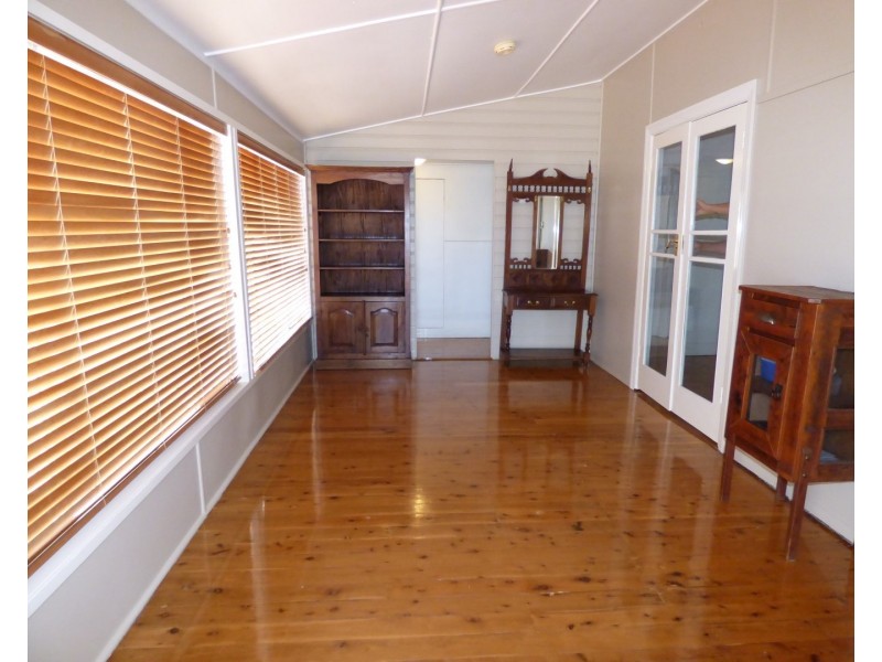 43-45 Victoria Street, St George QLD 4487