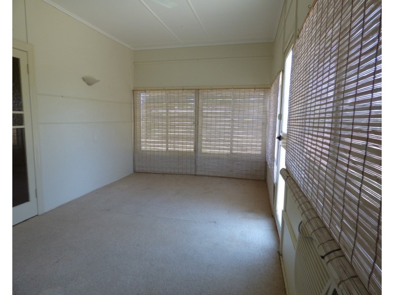 43-45 Victoria Street, St George QLD 4487