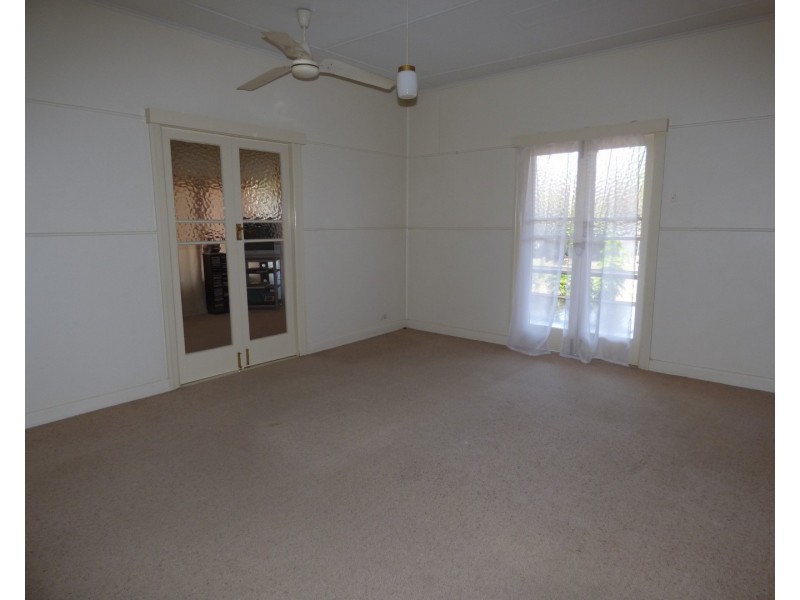 43-45 Victoria Street, St George QLD 4487