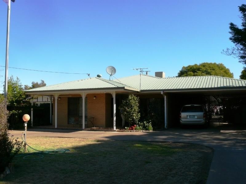 9 Philip Street, St George QLD 4487