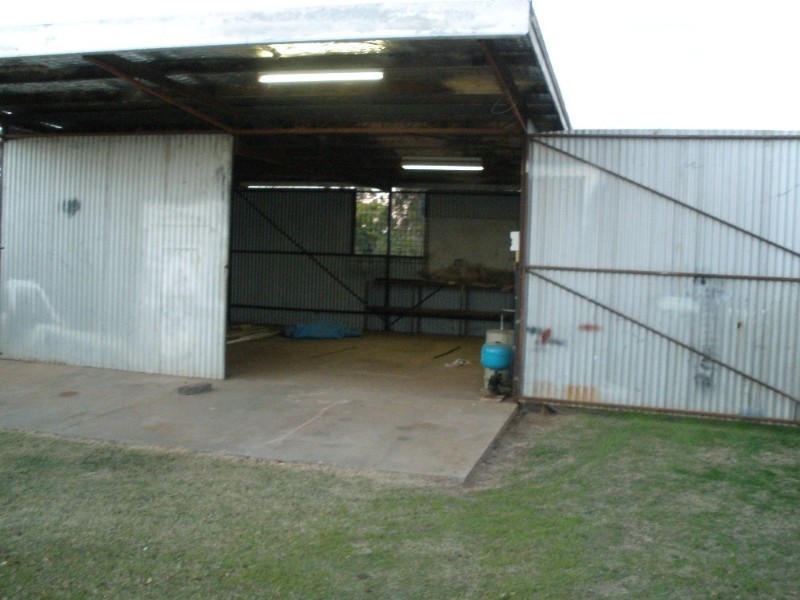 27 Kenny Lane, St George QLD 4487