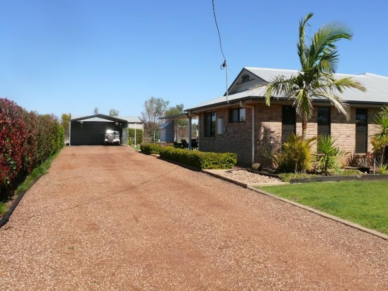 20 Taylor Street, St George QLD 4487