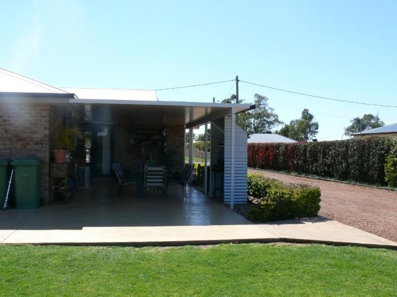 20 Taylor Street, St George QLD 4487