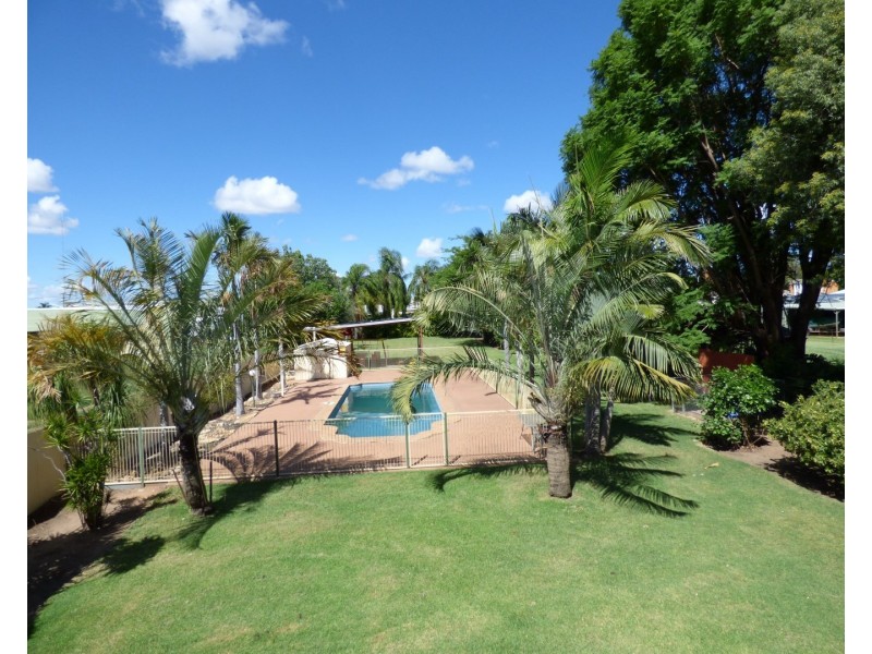 102 ST GEORGES Terrace, St George QLD 4487