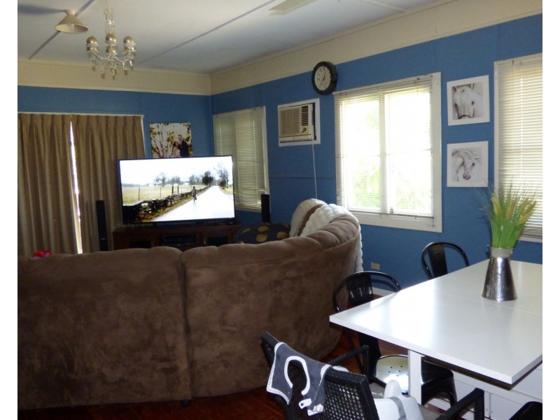 102 ST GEORGES Terrace, St George QLD 4487