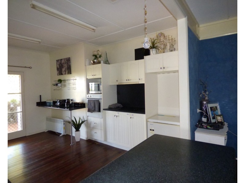 102 ST GEORGES Terrace, St George QLD 4487