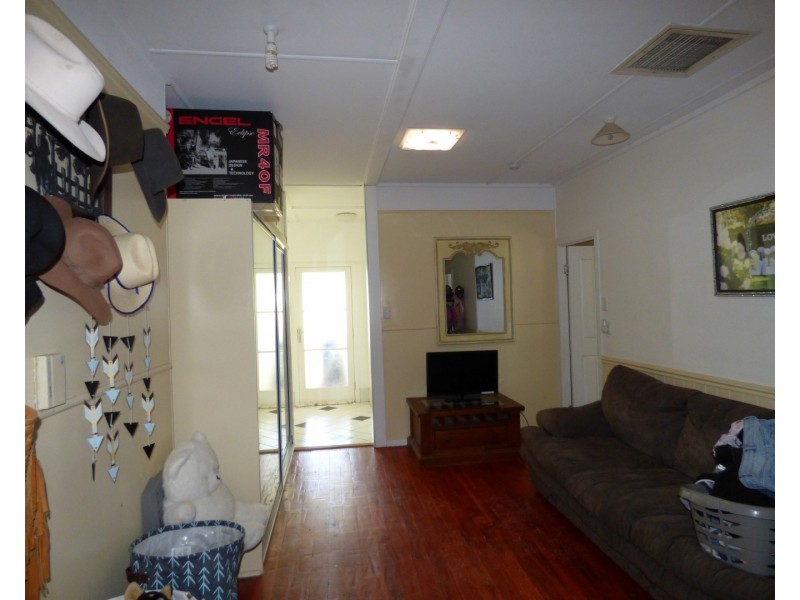 102 ST GEORGES Terrace, St George QLD 4487