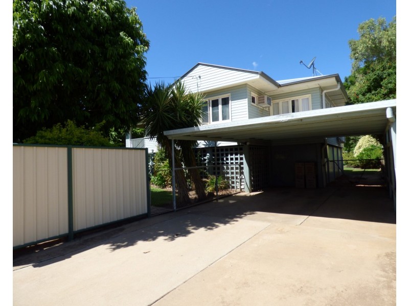 102 ST GEORGES Terrace, St George QLD 4487