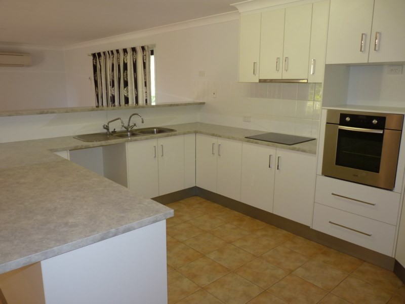 281-283 ALFRED Street, St George QLD 4487