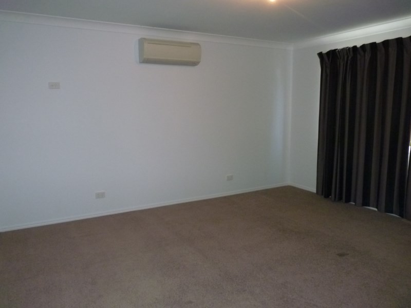 281-283 ALFRED Street, St George QLD 4487