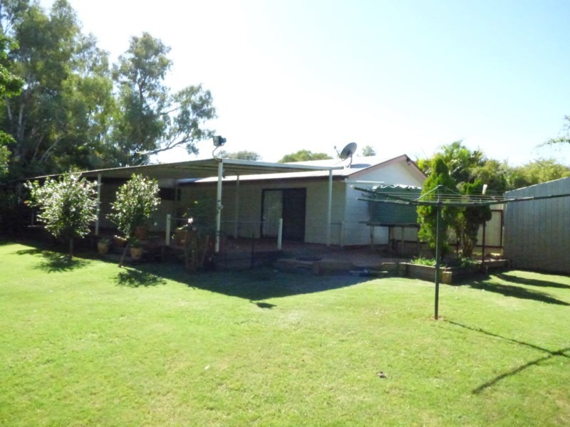 281-283 ALFRED Street, St George QLD 4487