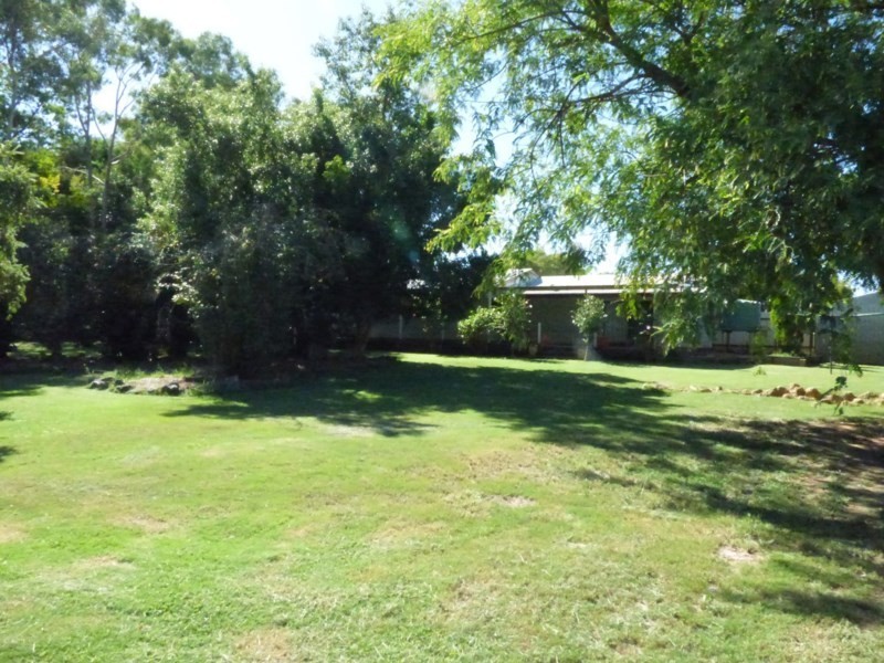 281-283 ALFRED Street, St George QLD 4487