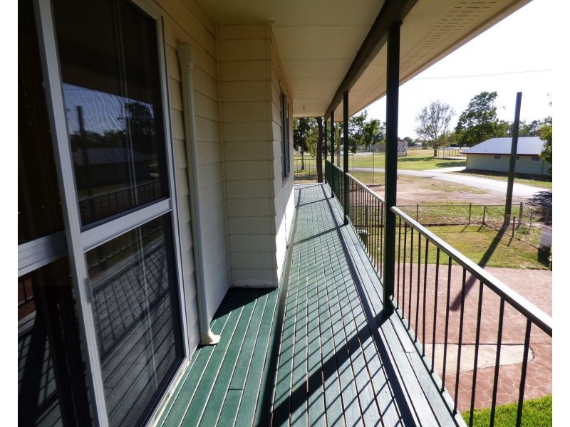 1 ALFRED Street, St George QLD 4487