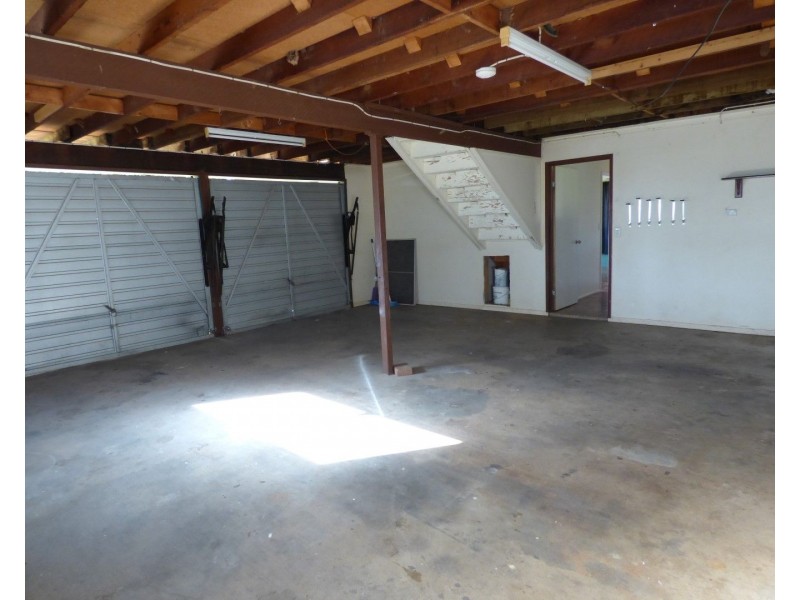 1 ALFRED Street, St George QLD 4487